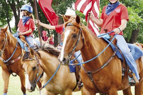 2024 PET PARADE PHOTOS