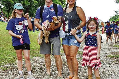 Pet Parade delights Bandera